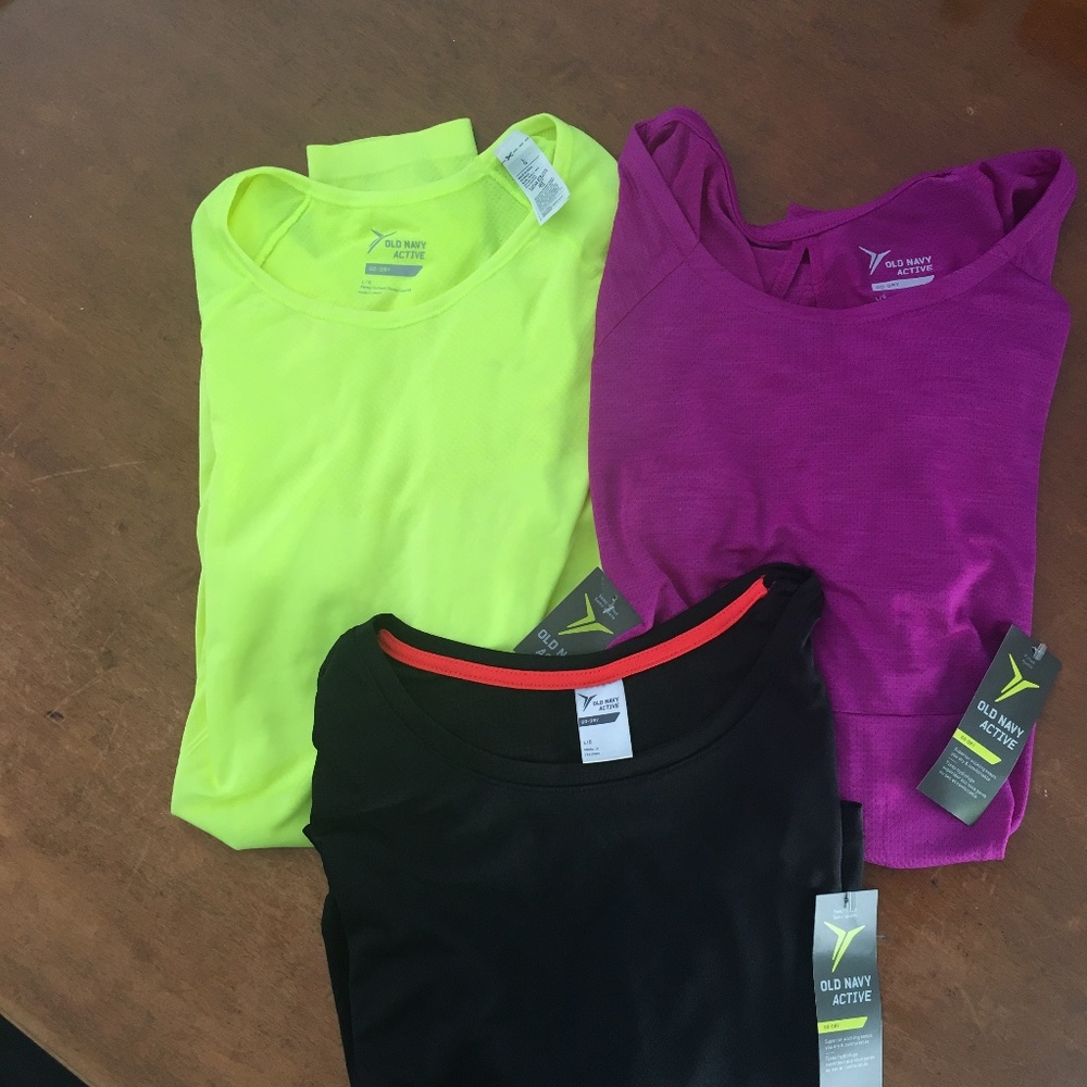 Old Navy active lot of 3 performance shirts Size L